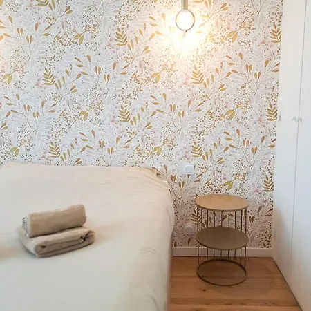 Le Coeur De - Plein Centre - 150m De La - Cour Exterieur Privative - Ideal Pour Couple Royan