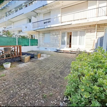 Le Coeur De - Plein Centre - 150m De La - Cour Extérieur Privative - Idéal Pour Couple *